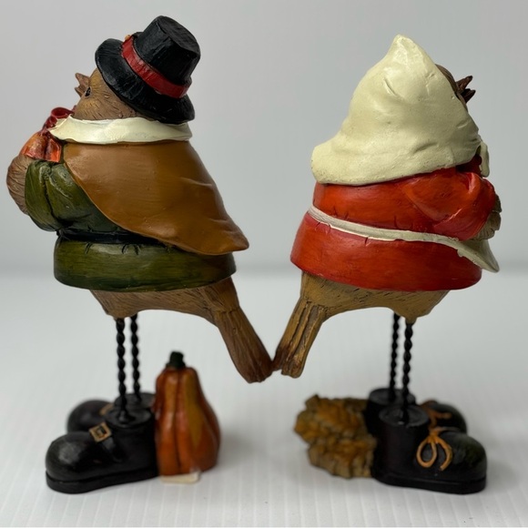 Thanksgiving Pilgrim Bird Figurines (set of 2) - Picture 2 of 13